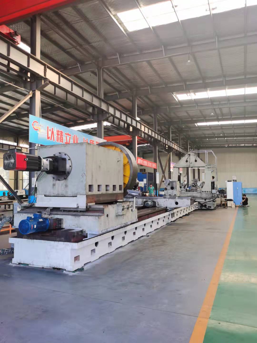中国首台造纸机械深孔钻床