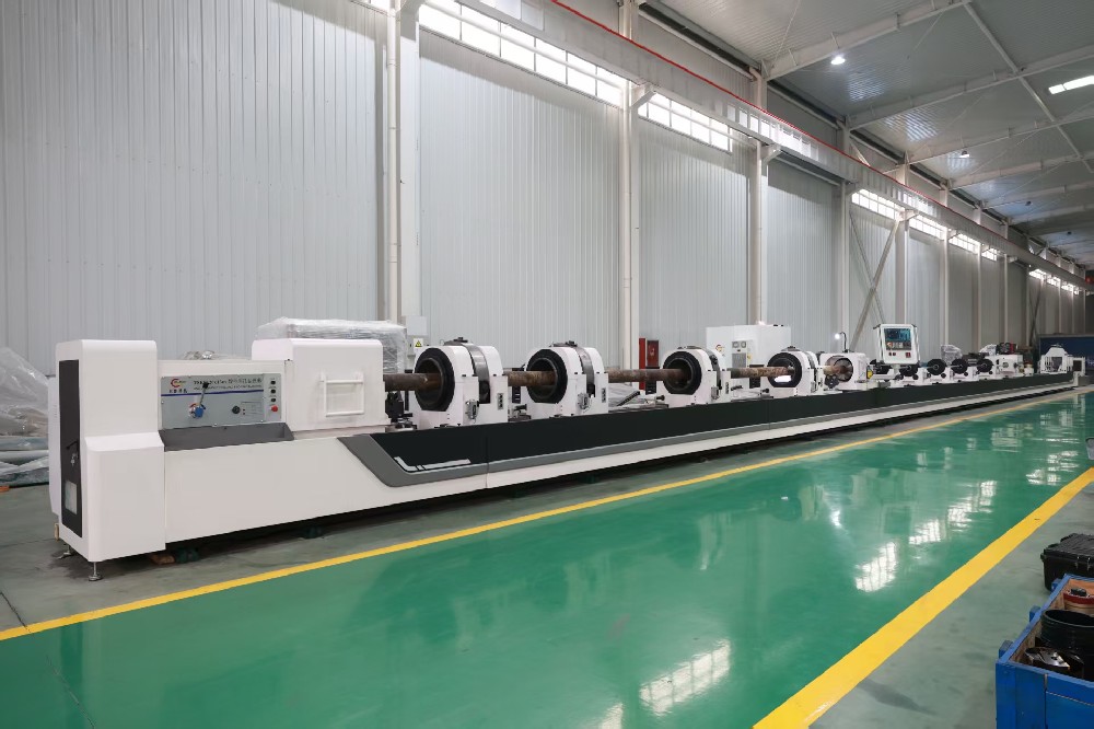 突破细长孔加工瓶颈，冠鲁精密机械公司高精度深孔机床赋能石油装备制造